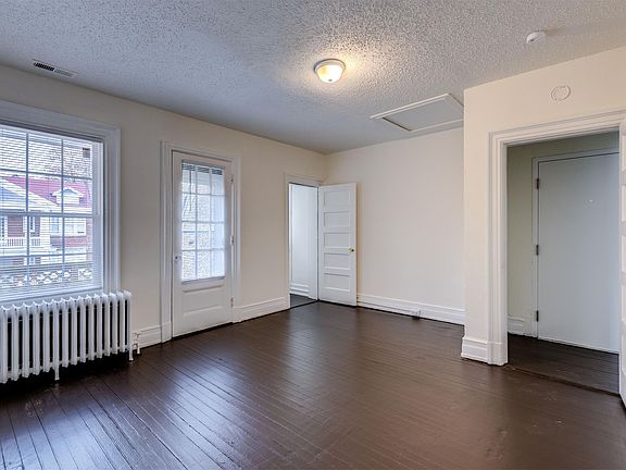 3rd image of 2817 Barton Ave APT B