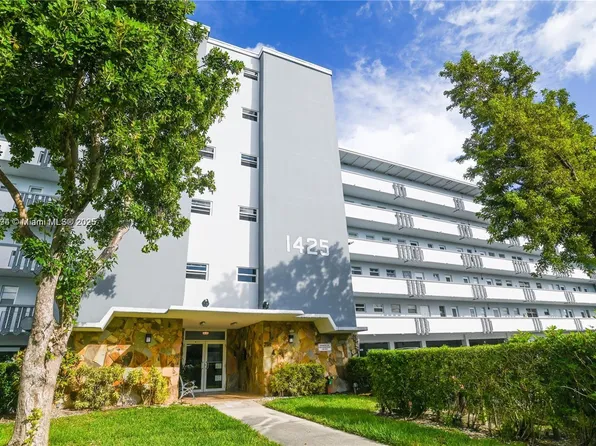 1425 Atlantic Shores Blvd APT 204, Hallandale Beach, FL 33009