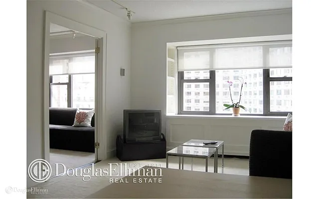 Rented by Douglas Elliman | media 25