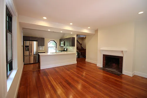 65 Beech Glen St #2D Photo 1