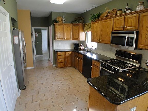 Eat In Kitchen