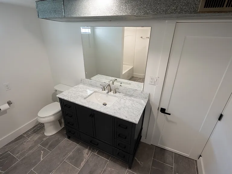1746 Parkhill Dr #B — Photo 2