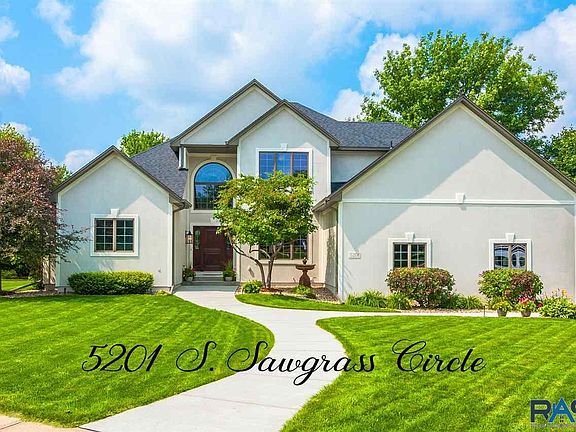 2nd image of 5201 S Sawgrass Cir