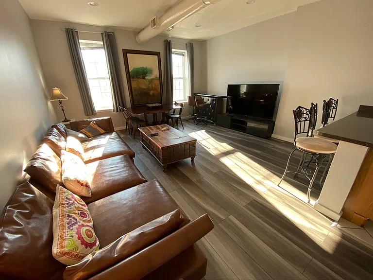 1503 W Girard Ave #B — Photo 5