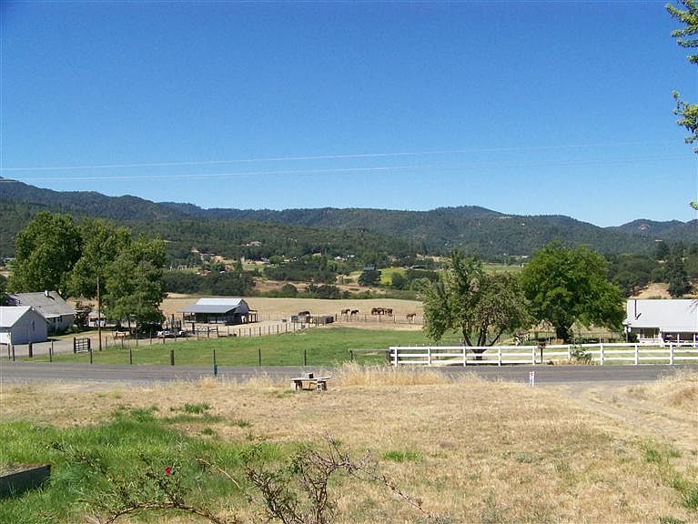 5548 Pioneer Rd, Medford, OR 97501 Zillow