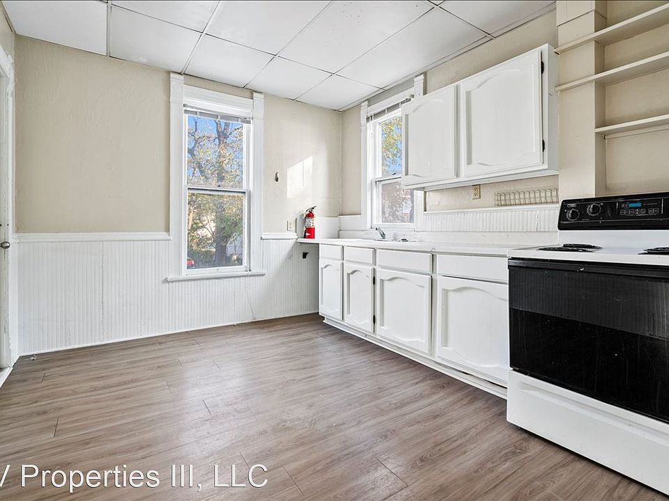 1st image of 2104 College St #15292651