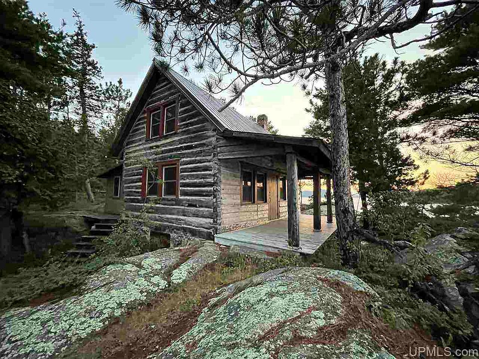 47 Middle Island Point Rd, Marquette, MI 49855 Zillow