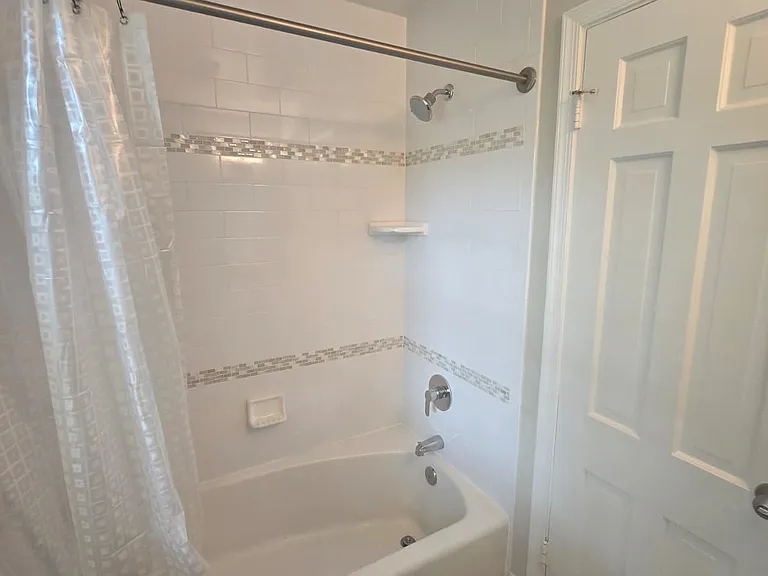 6720 Newbold Dr — Photo 19