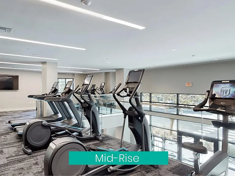 Capitol Towers - Luxury Midrise — Photo 15