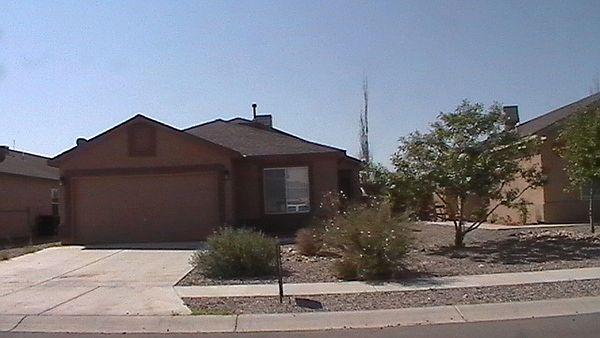 1st image of 48 Avenida Jardin
