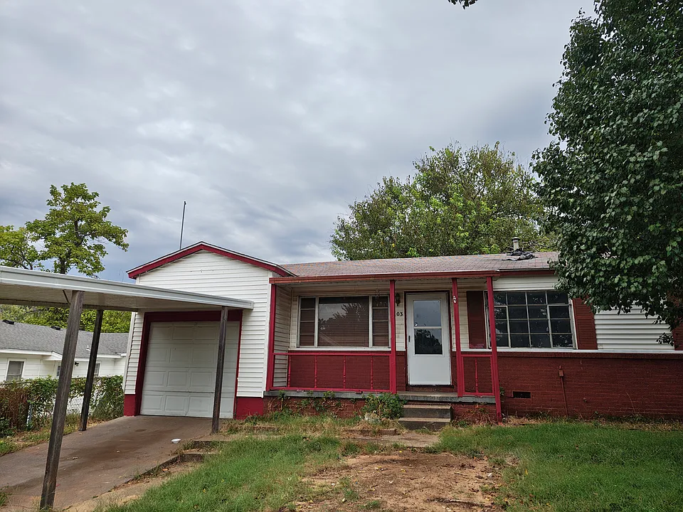 1103 Forest Dr