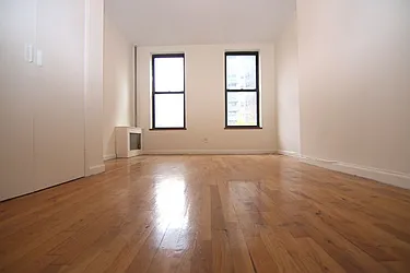 Rented by FirstService Realty (legacy)