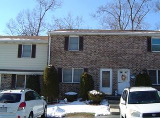 621 Gates Ln, Enola, PA 17025