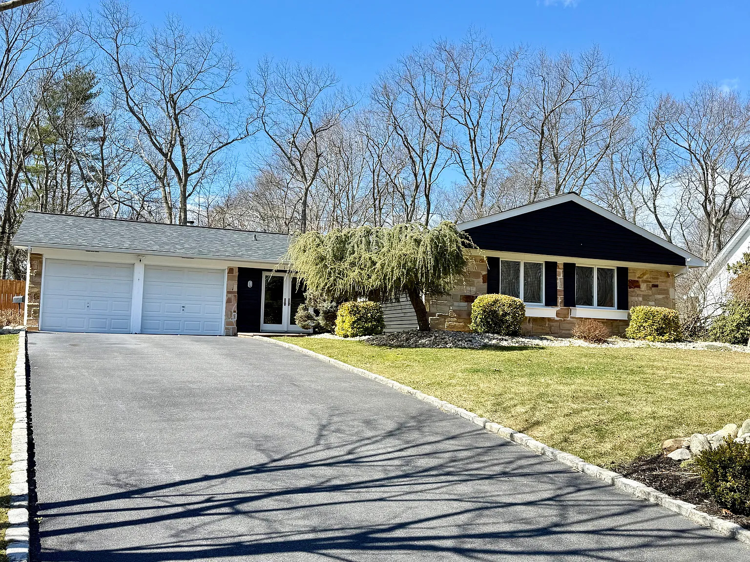 102 Sycamore Cir photo 1