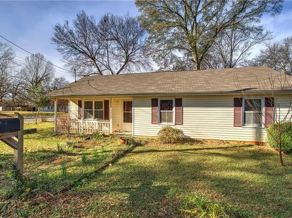 302 Douglas St, Cartersville, GA 30120