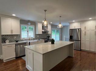 30 Roaring Brook Rd, Prospect, CT 06712