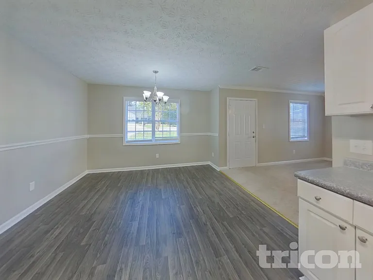 355 Mary Alice Dr — Photo 4