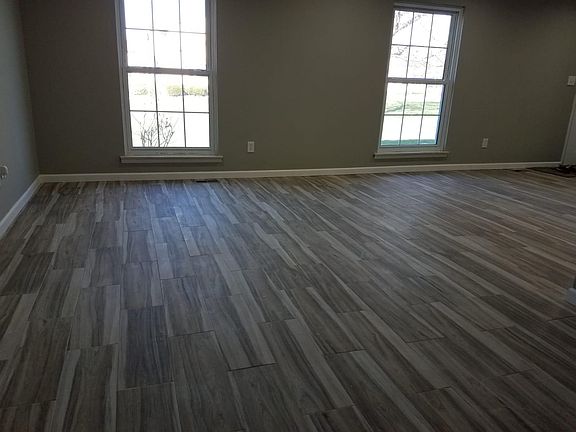 5th image of 28302 Coventry Ct