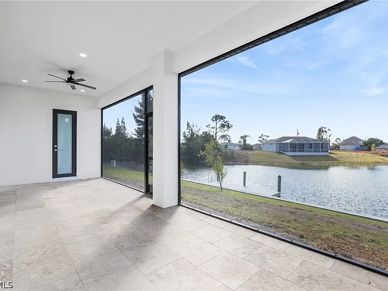2100 NW 21st St — Photo 22
