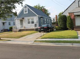 45 Ash St, Valley Stream, NY 11580