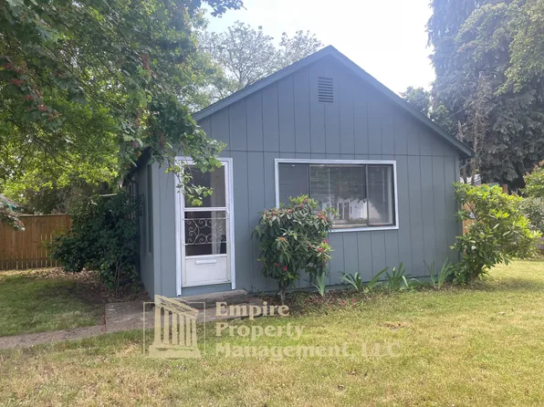 4950 Barger Dr, Eugene, OR 97402