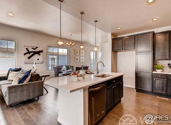 3rd image of 4525 Angelina Cir