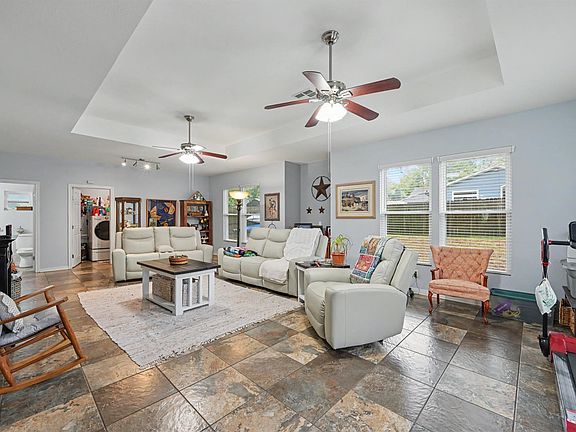 4th image of 3423 Dawnwood Dr