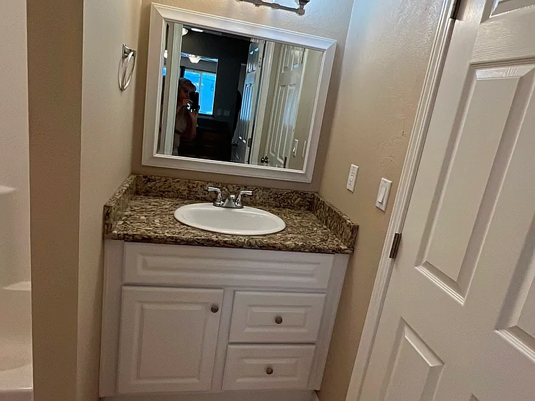 2049 Riverside Ave #5 — Photo 4