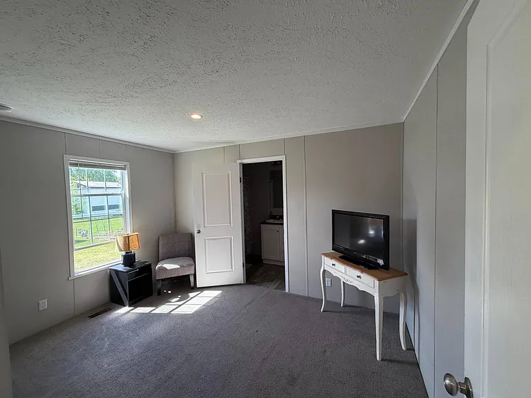 17 Highlander Ave #34 — Photo 7