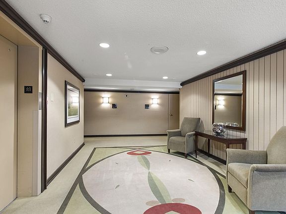 2nd image of 6085 Lincoln Dr APT 317