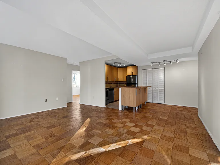 1311 Delaware Ave SW #231 — Photo 8