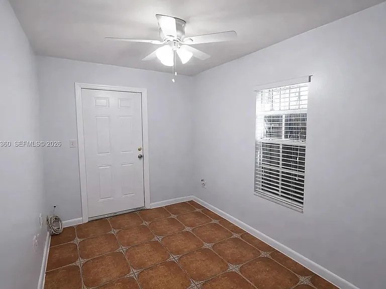 2544 SW 20th St — Photo 9