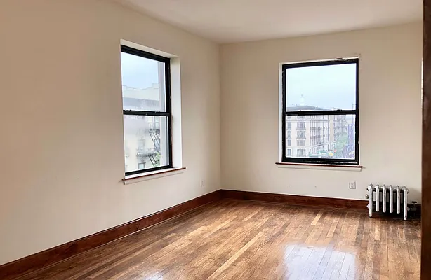 Rented by Compass | media 9