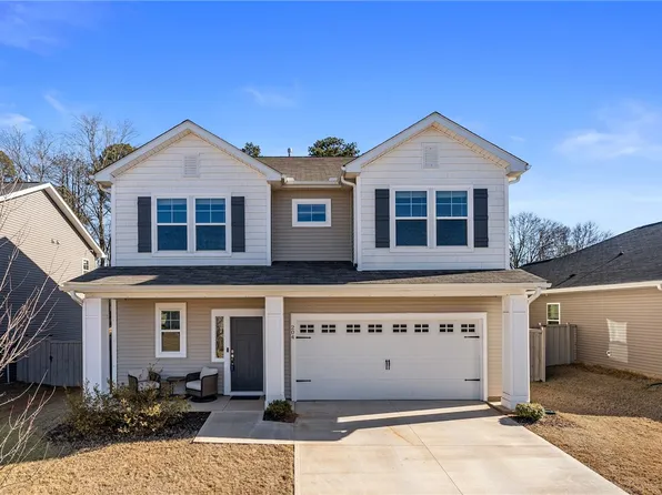 204 Ridgepark Ln, Greenville, SC 29607