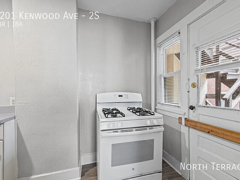 4201 Kenwood — Photo 8