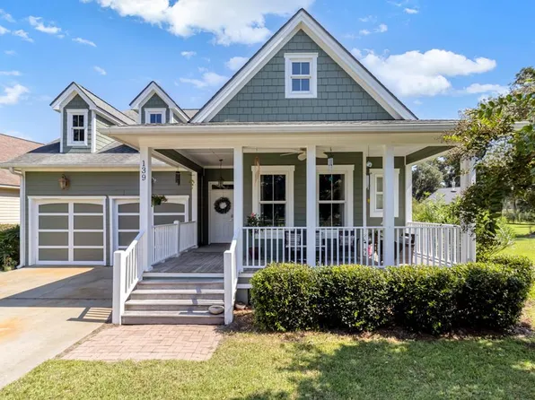 139 Academy Ln, Midway, GA 31320