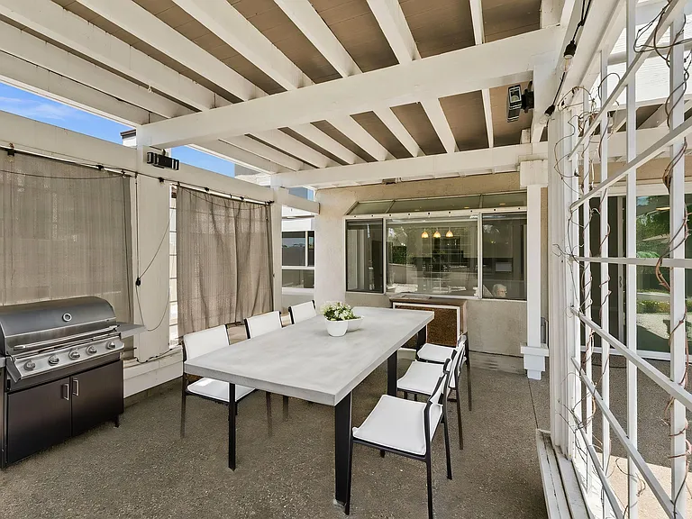 1068 Pacific Hill St — Photo 28