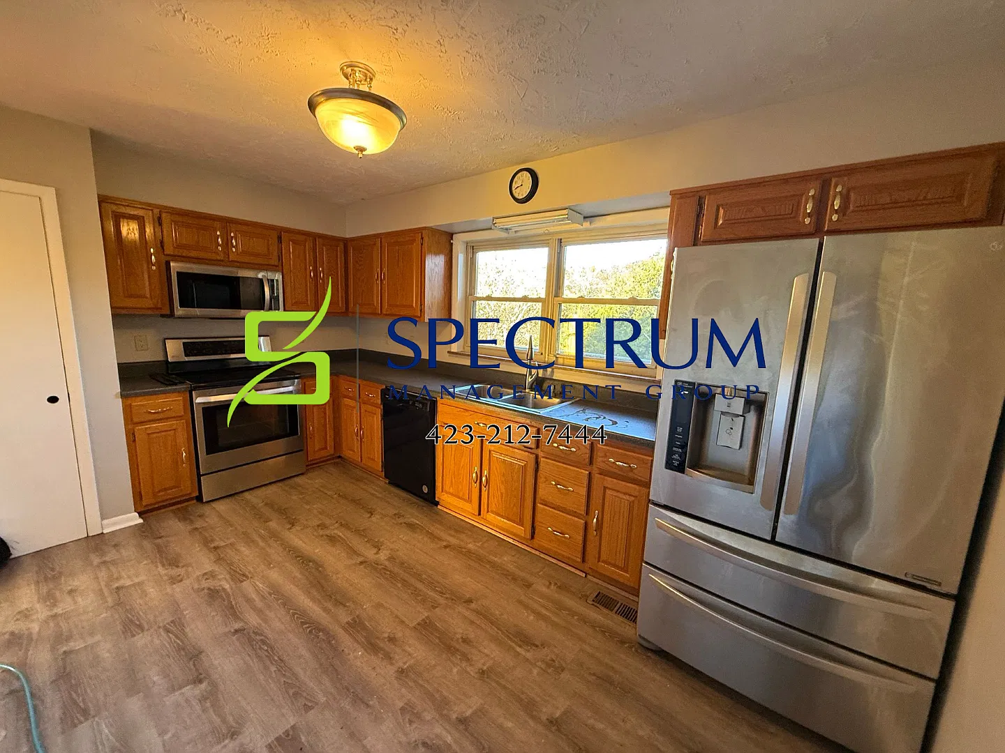 4 Bedroom 2.5 Bath Single family home with 2 Kitchens in Morristown! — Photo 4