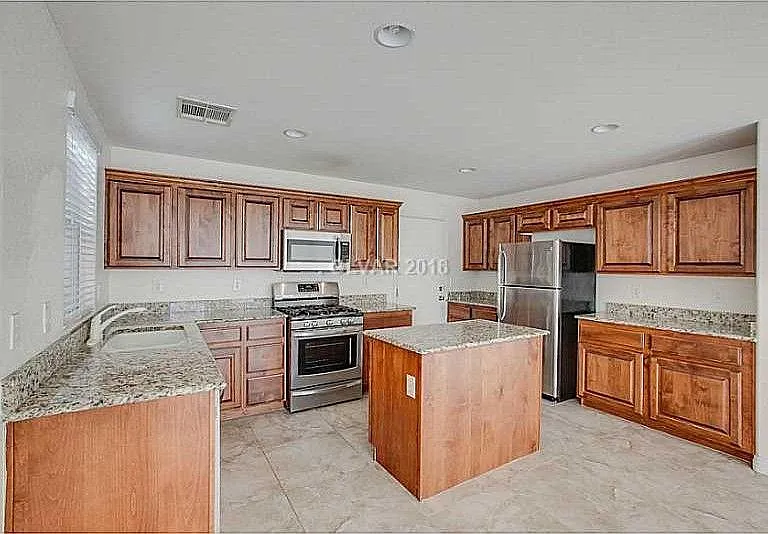 8967 Ryan Creek Ave — Photo 2