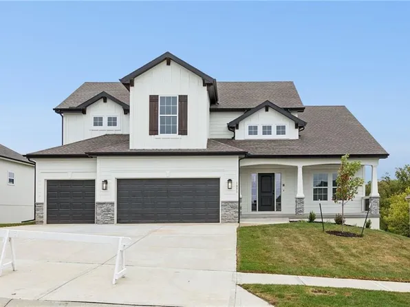 1039 Fir Ln, Liberty, MO 64068