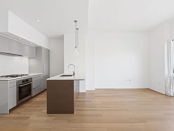 2nd image of 123 3rd Ave APT 9B