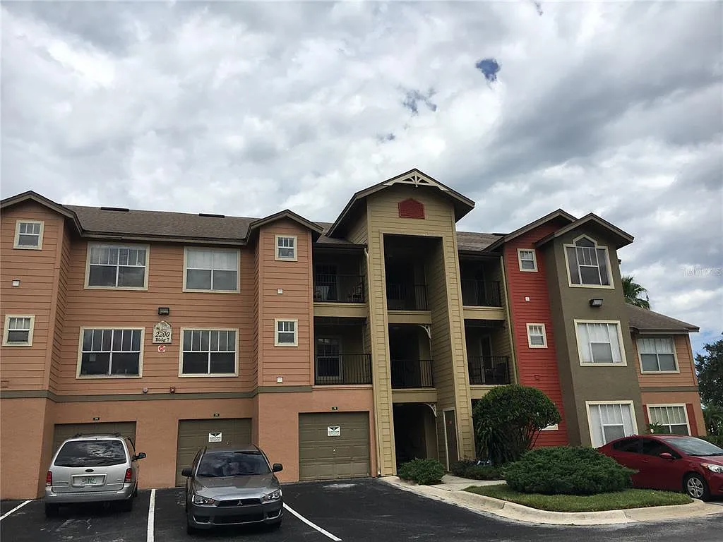 1 bed, 1.0 bath, 530 sqft, $1,300 — Photo 1