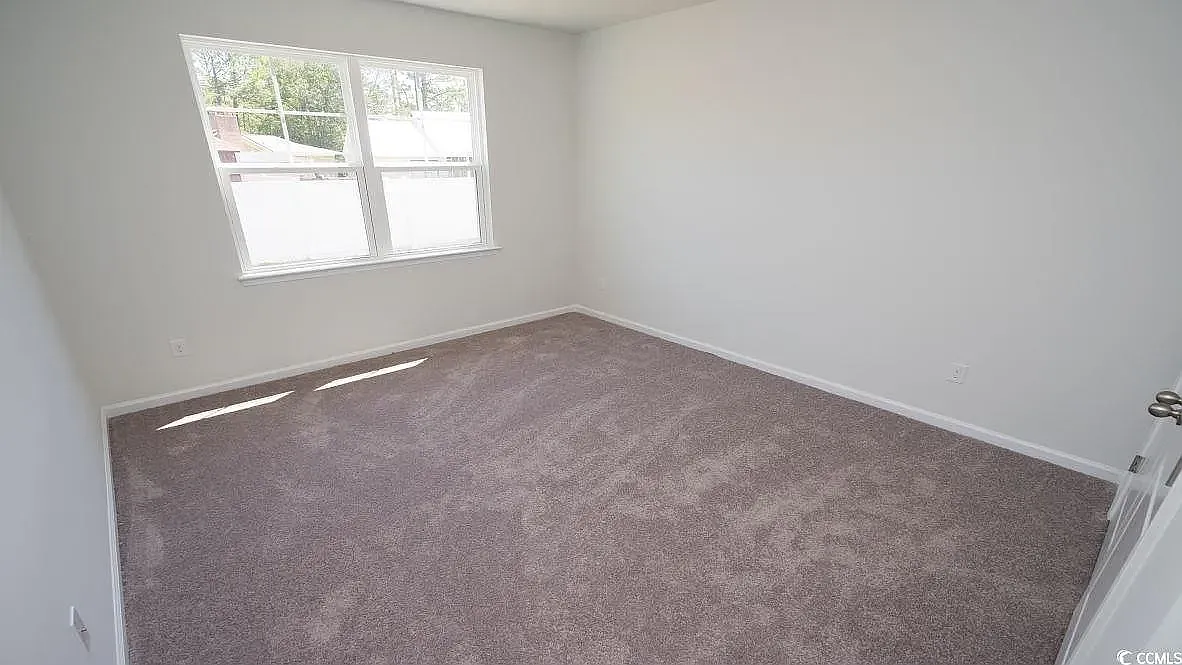 5 bed, 2665 sqft, $2,800 — Photo 3