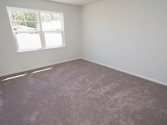 3rd image of 101 Calhoun Falls Dr