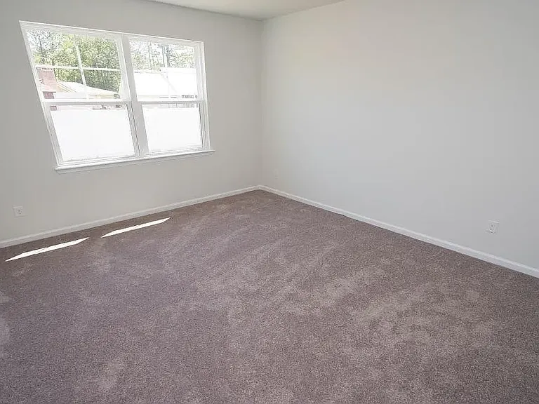 101 Calhoun Falls Dr — Photo 3