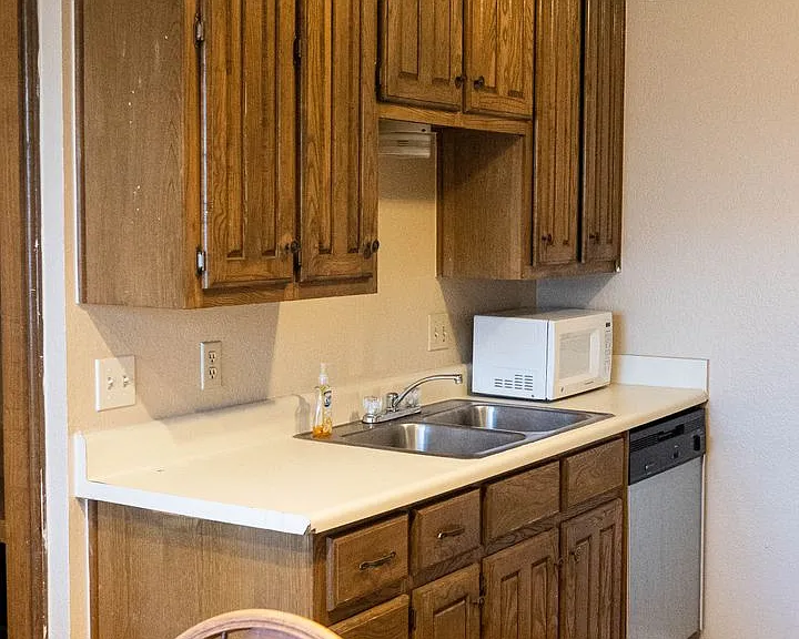 1214 Baylor Ave #210 — Photo 5