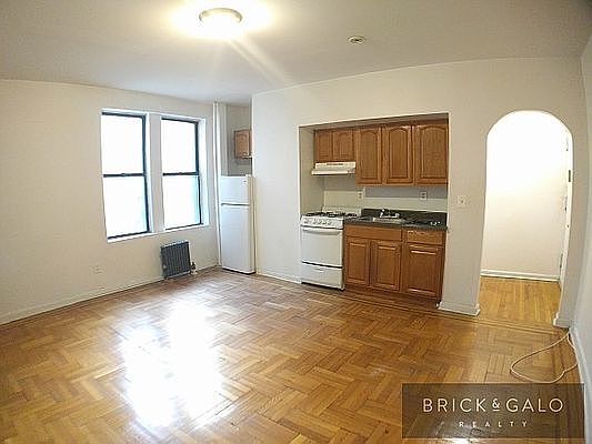 2nd image of 50 Lincoln Rd APT 1H