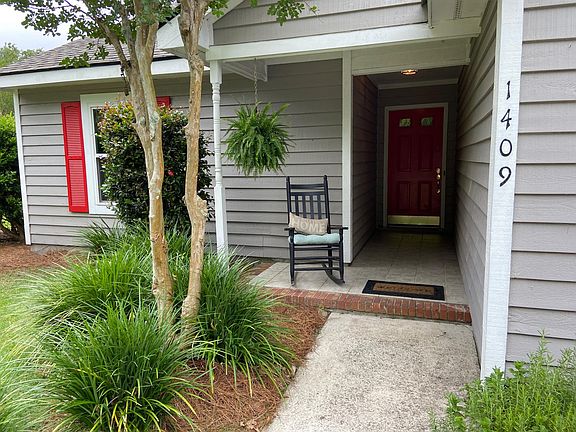 Front porch entrance.