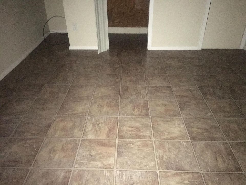 2nd image of 302 George Ave