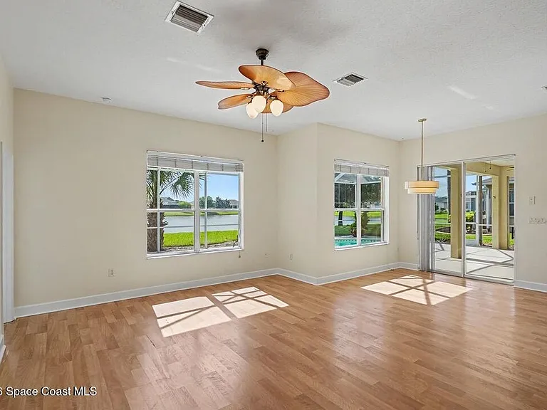 4751 Chardonnay Dr — Photo 25